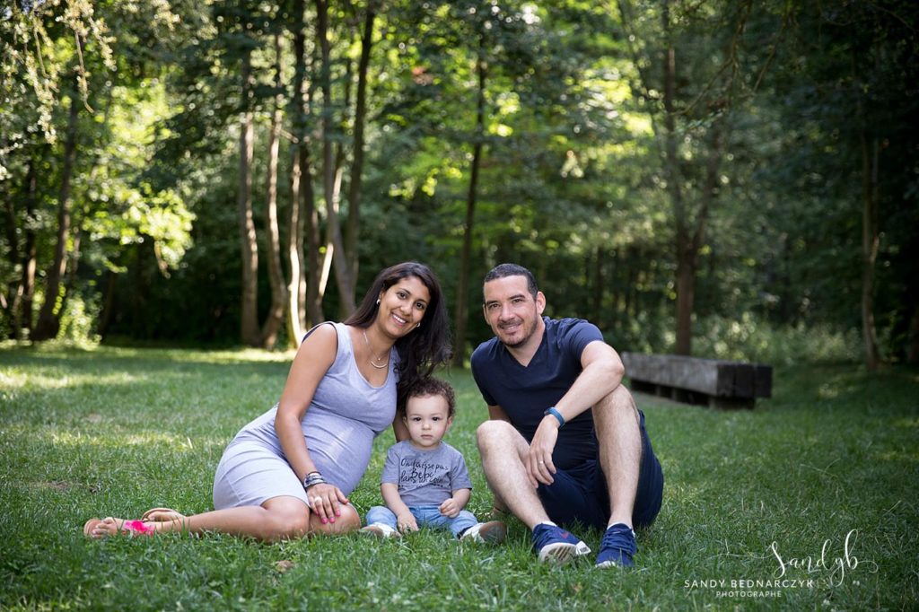 photos de famille sur l'herbe